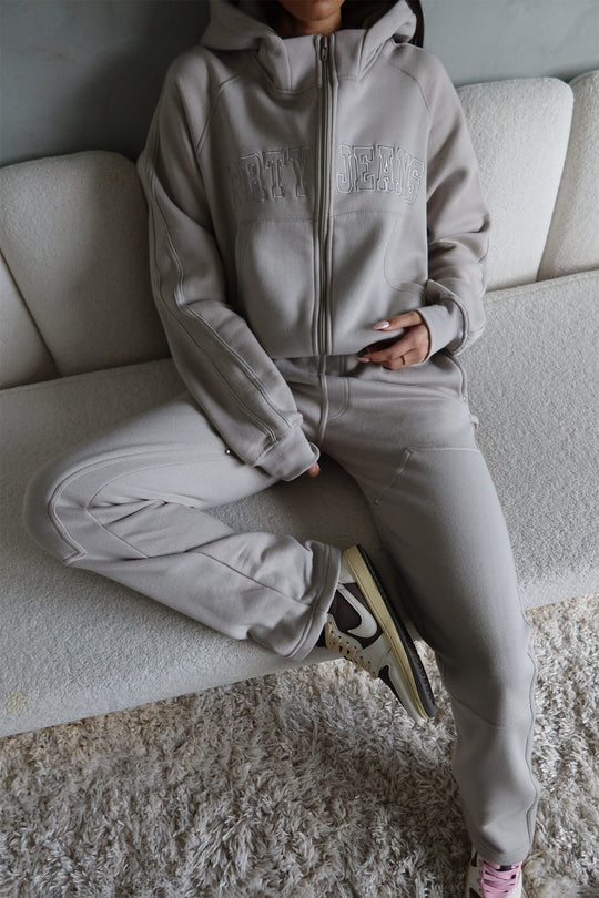 Priority Jeans Tracksuit - Bone Set Routines Fashion   