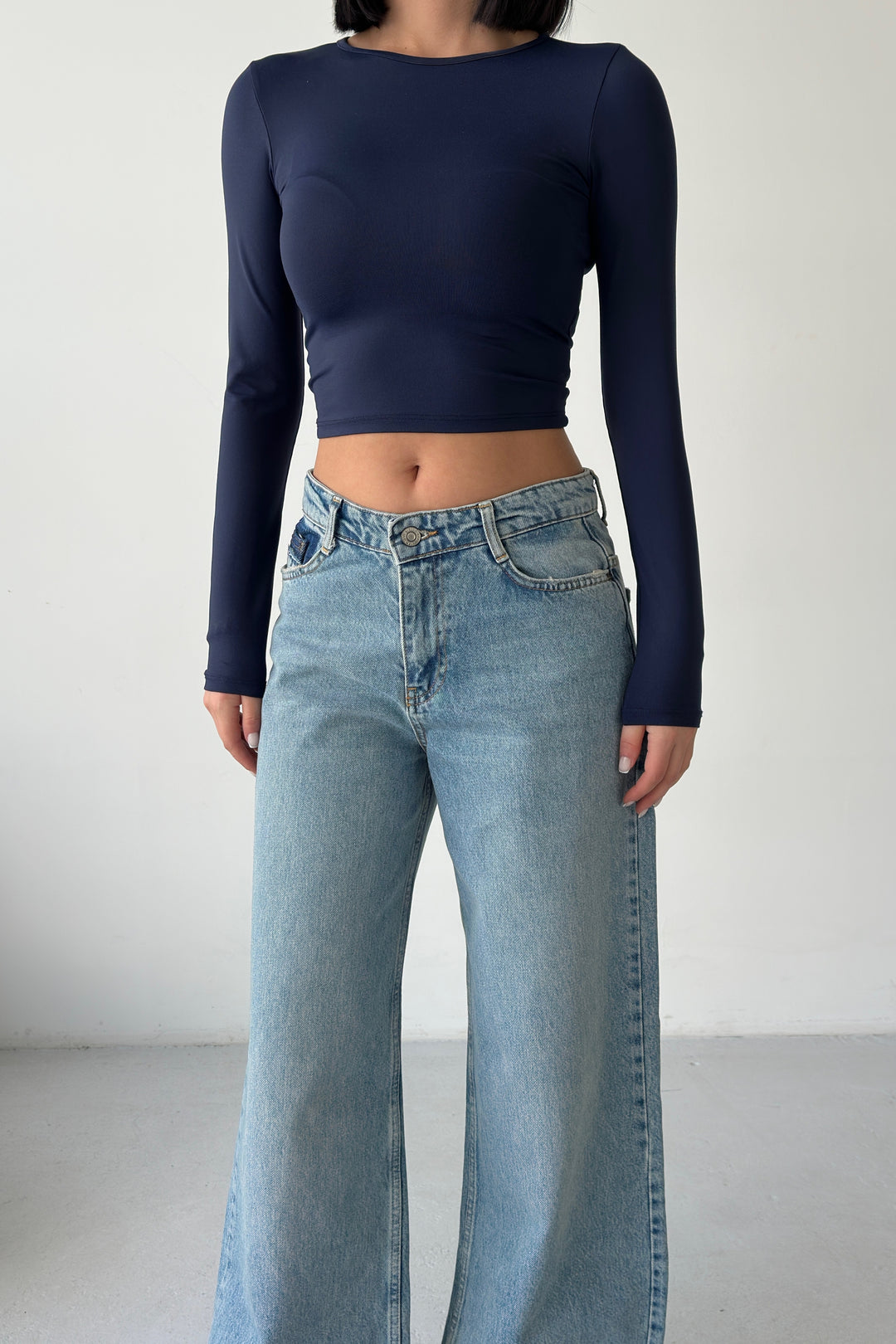 Routines Back Cut Detailed Jeans 2478