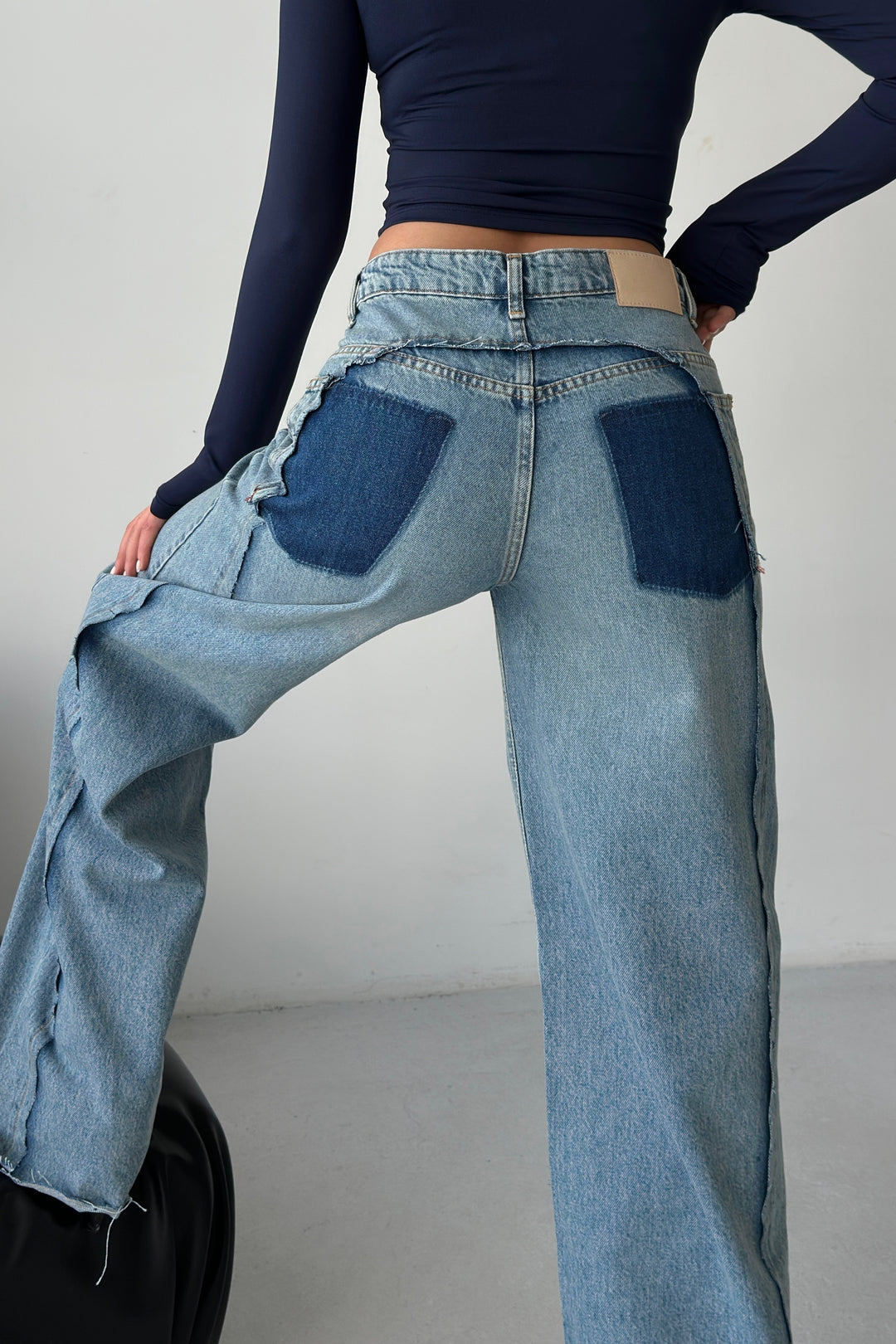 Routines Back Cut Detailed Jeans 2478