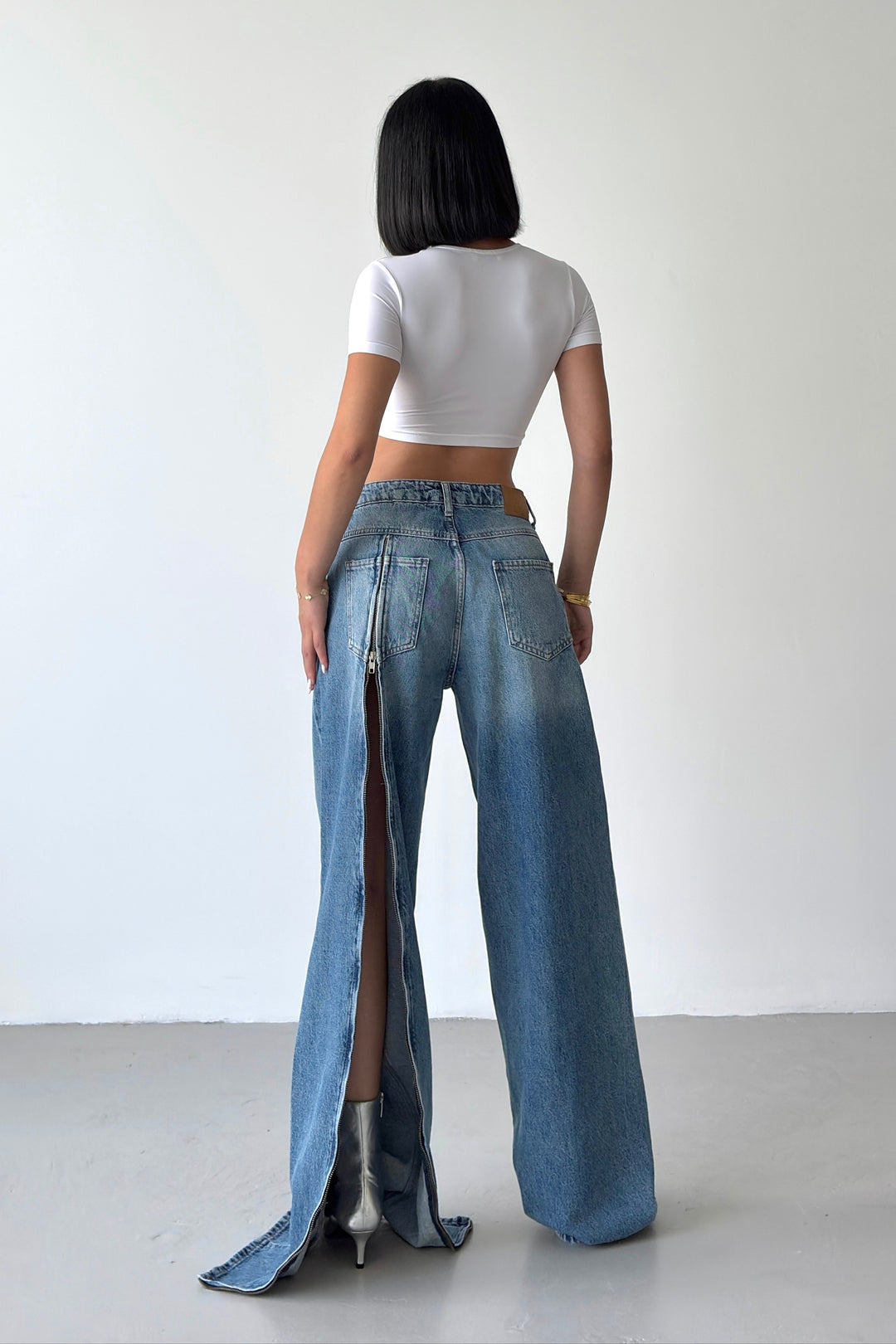 Routines Back Zipper Detail Jeans 2681