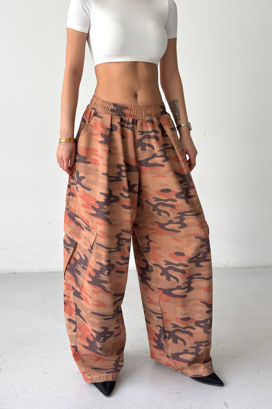 Routines Balloon Camouflage Cargo Pants - Orange 2029