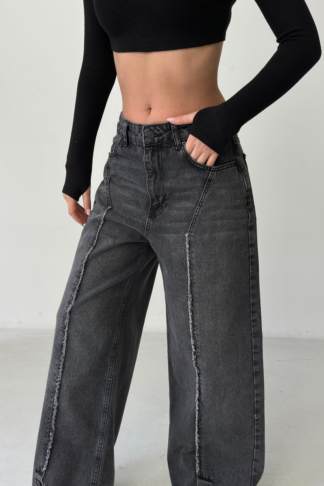 Routines Buttons Detail Baggy Jeans - Washed Black 4481 - ROUTINES