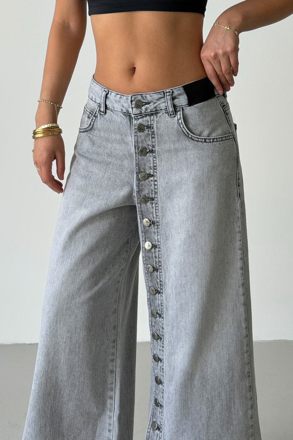 Routines Buttons Detail Jeans - Grey 1906 - ROUTINES
