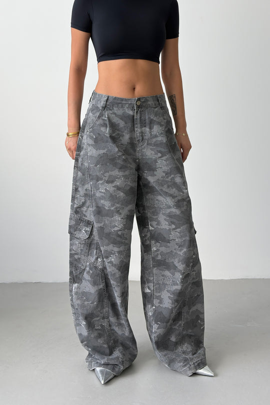 Routines Camouflage Balloon Cargo Jeans 8886 - ROUTINES