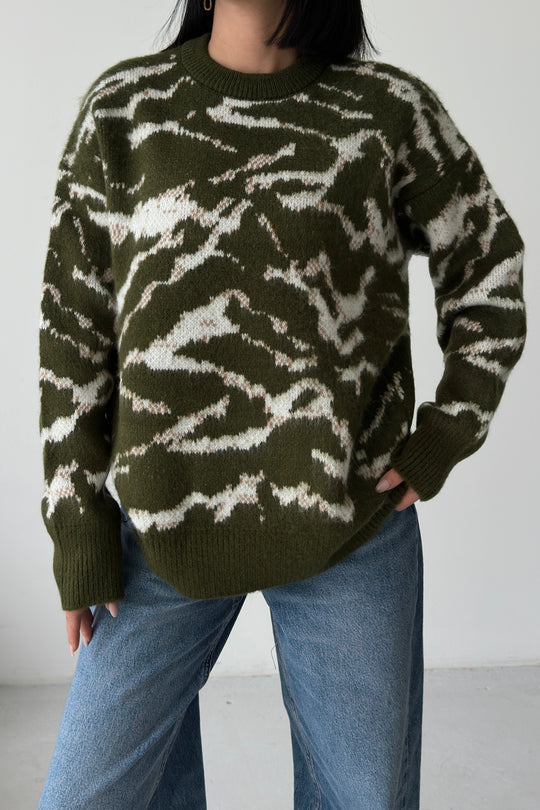 Routines Camouflage Oversized Knit - Army Green 0138 - ROUTINES