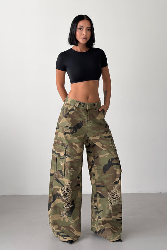 Routines Camouflage Ripped Cargo Jeans 8922