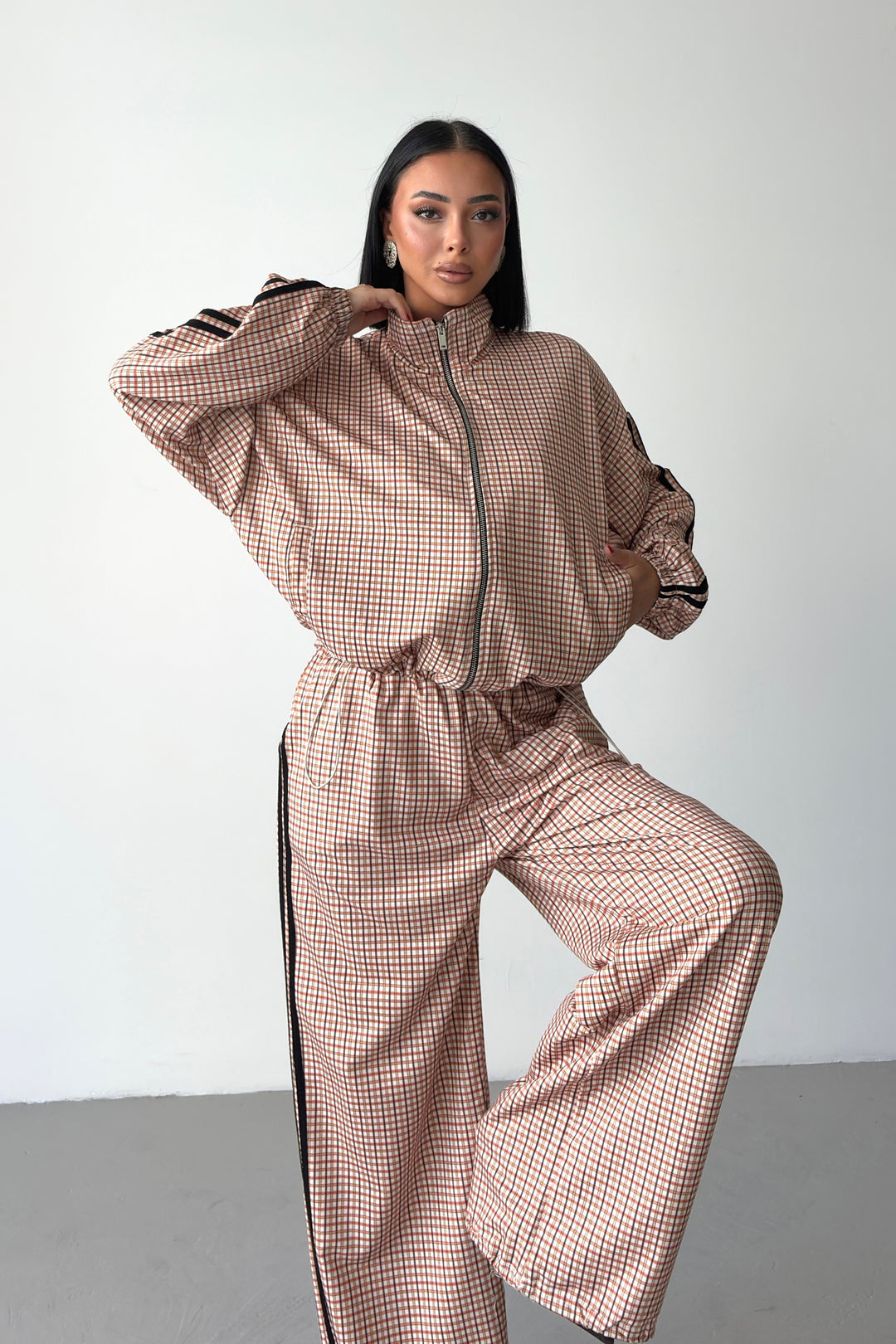 Routines Checkered Striped Tracksuit - Coral 7012