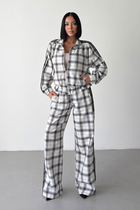 Routines Checkered Striped Tracksuit - White 1143