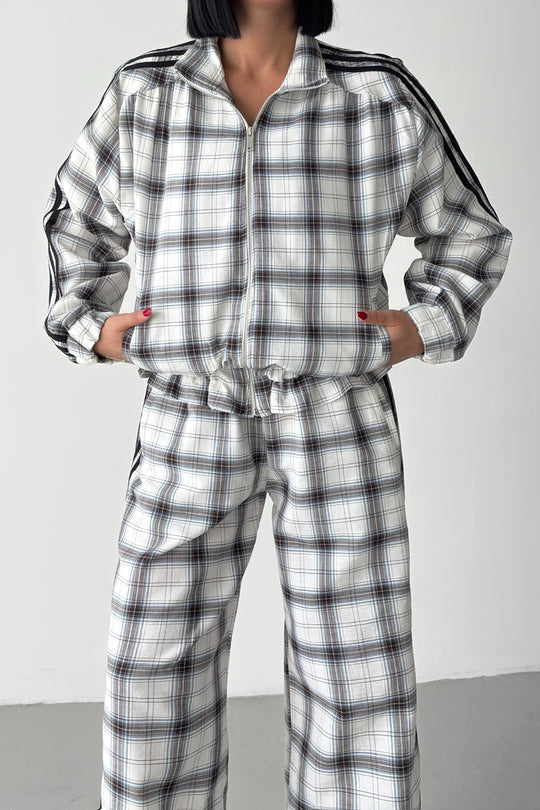 Routines Checkered Striped Tracksuit - White 1143