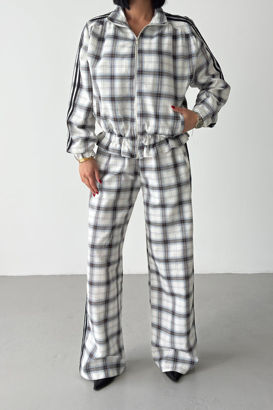 Routines Checkered Striped Tracksuit - White 1143