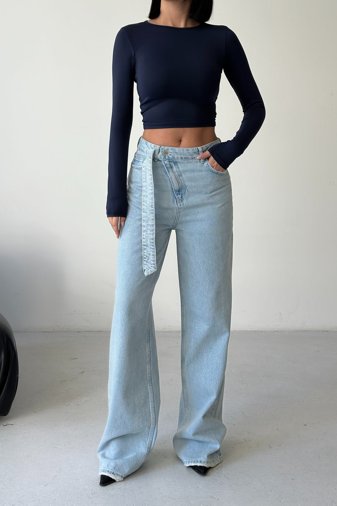 Routines Cross Button Belted Jeans 1212 Jeans Routines Fashion