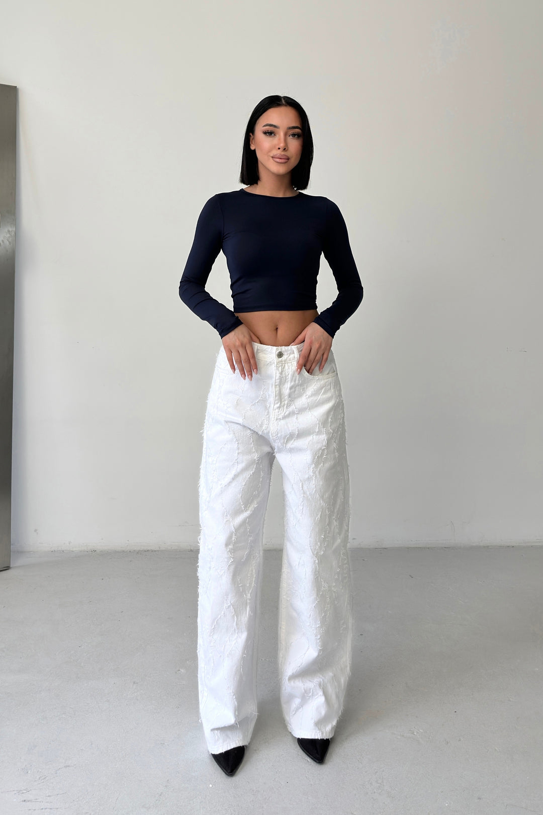 Routines Distressed Baggy Jeans - White 3242 - ROUTINES