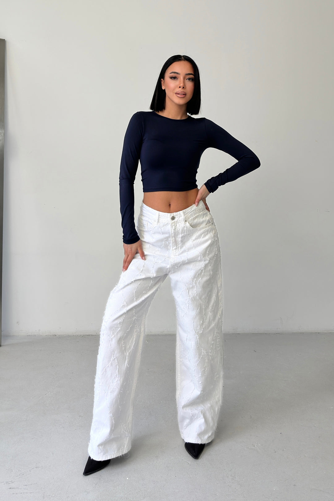 Routines Distressed Baggy Jeans - White 3242 - ROUTINES