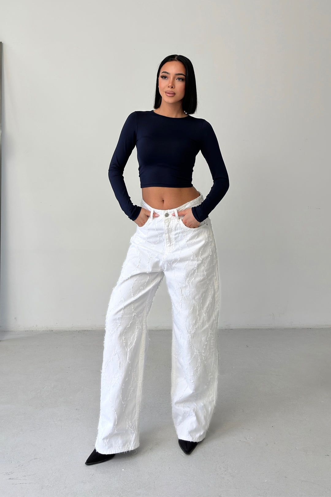 Routines Distressed Baggy Jeans - White 3242 - ROUTINES
