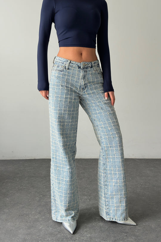 Routines Distressed Mid-waist Jeans 5544