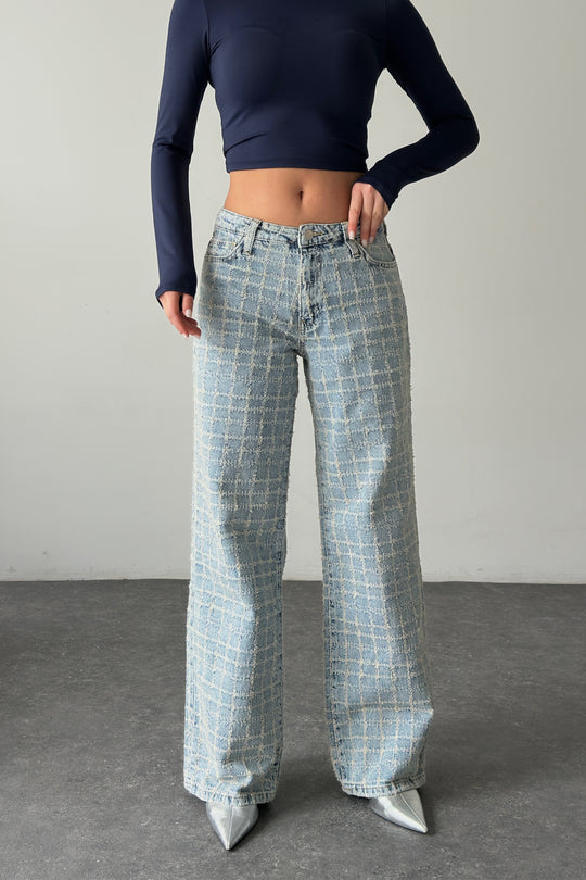 Routines Distressed Mid-waist Jeans 5544