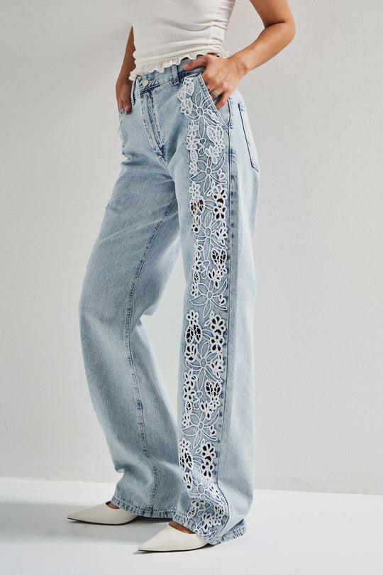 Routines Embroidered Straight Leg Jeans 3903 - ROUTINES