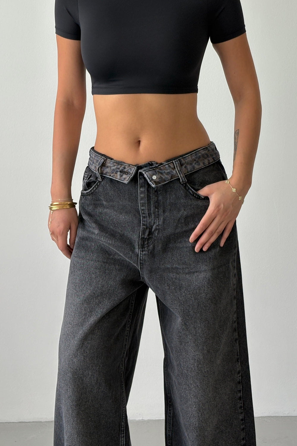 Routines Leopard Folded Waist Jeans - Black 5341