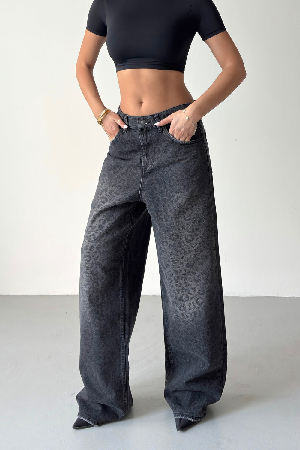 Routines Loose Washed Leopard Baggy Jeans 1751