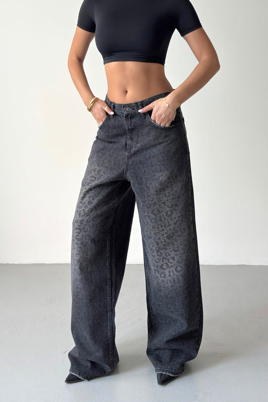 Routines Loose Washed Leopard Baggy Jeans 1751