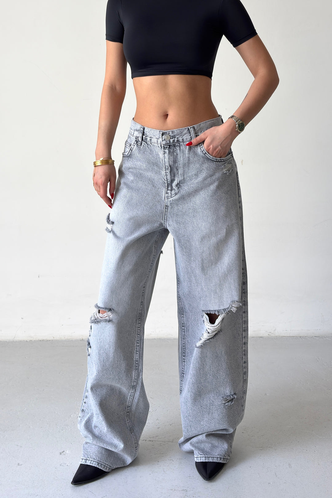 Routines Mid-rise Loose Ripped Jeans - Grey 3103