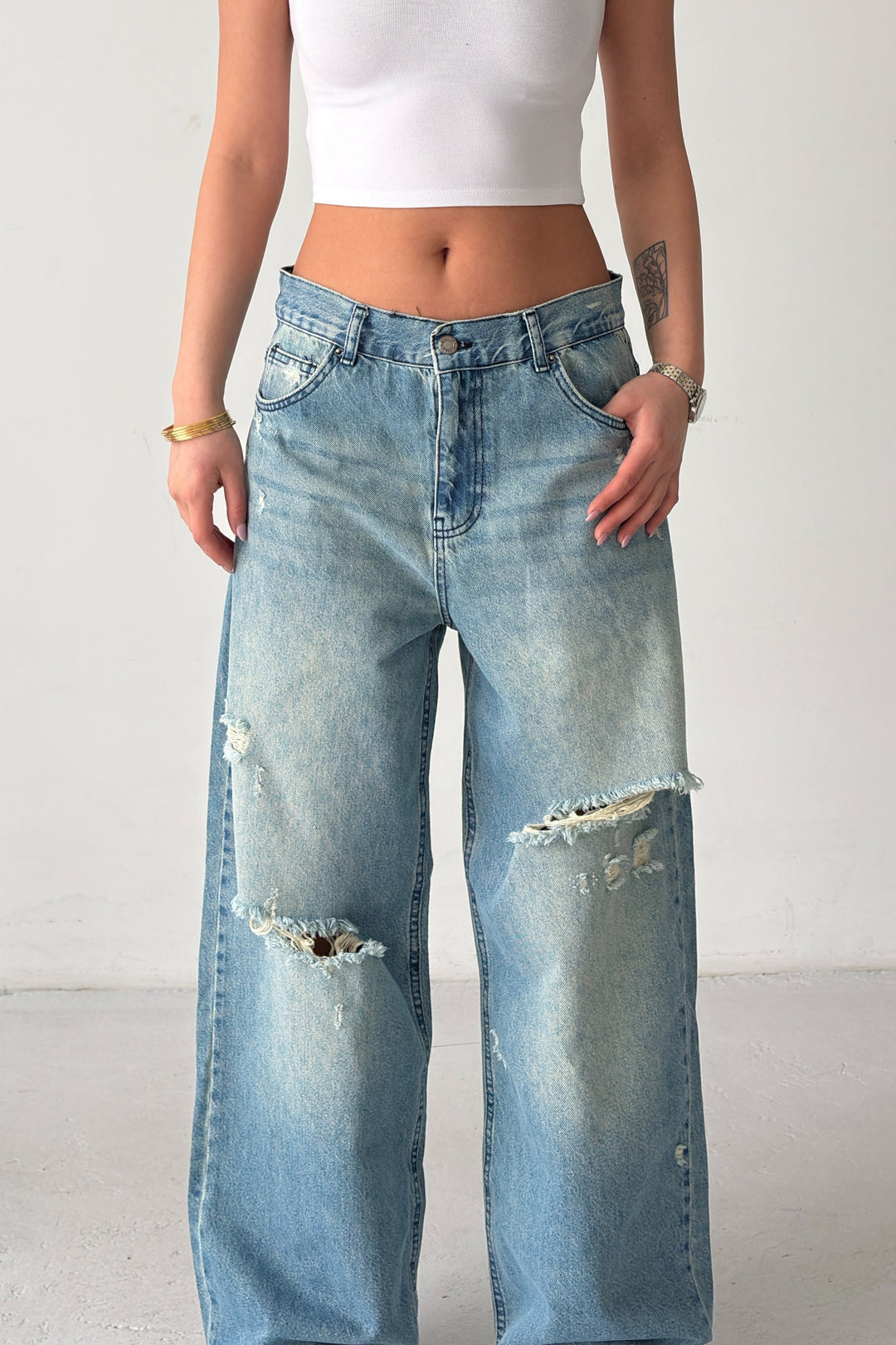 Routines Mid-rise Loose Ripped Jeans - Vintage Blue 3103 - ROUTINES