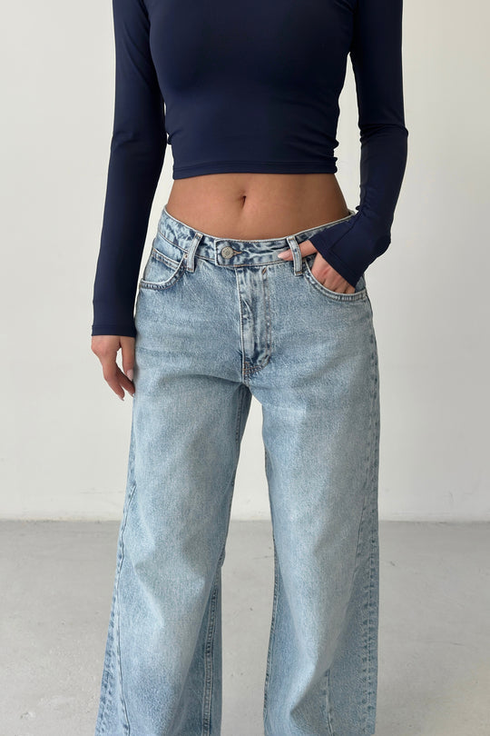 Routines Mid-waist Cross Straight Jeans 3731 - ROUTINES