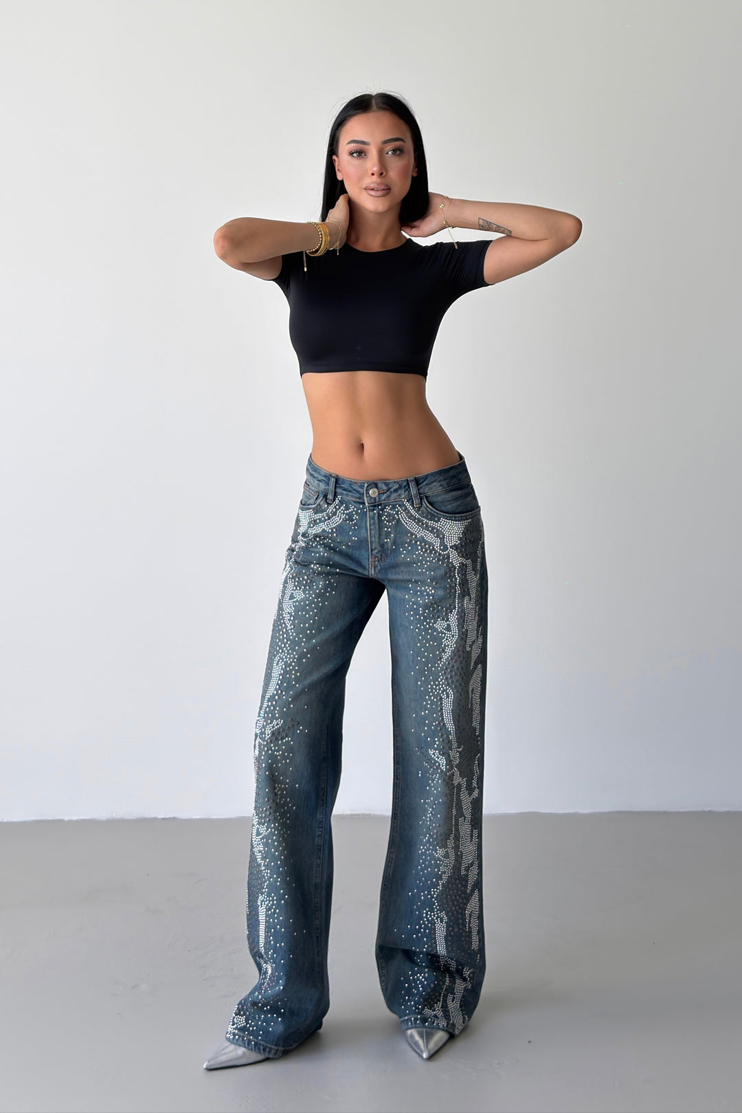Routines Mid-waist Rhinestone Studs Detail Jeans 5370 - ROUTINES