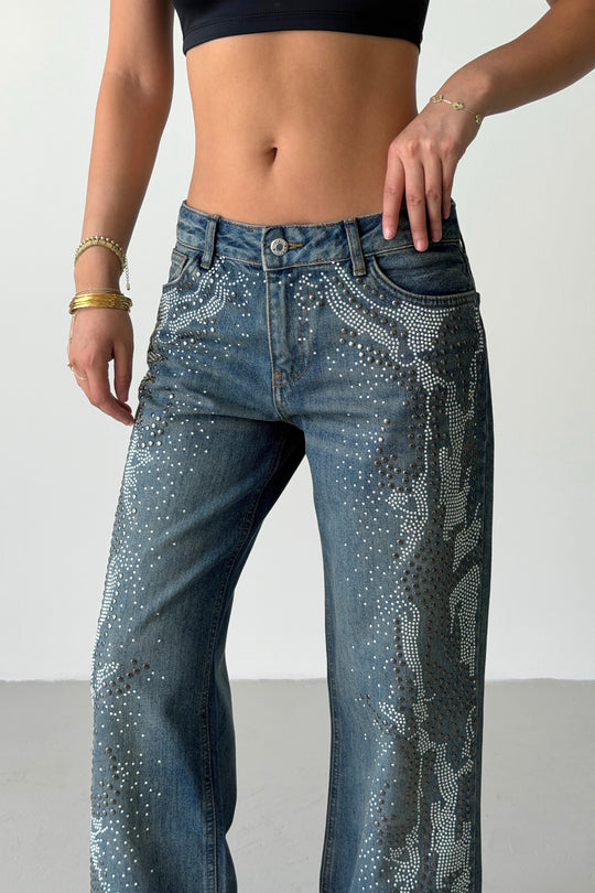 Routines Mid-waist Rhinestone Studs Detail Jeans 5370 - ROUTINES