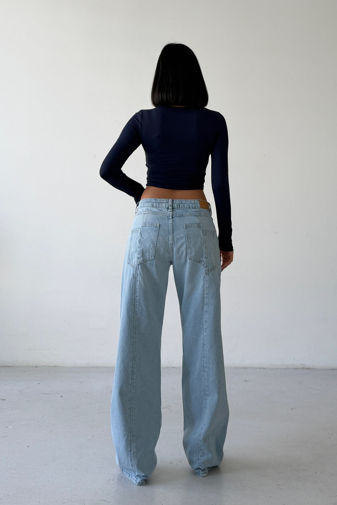 Routines Mid-waist Seam Detail Jeans 4738