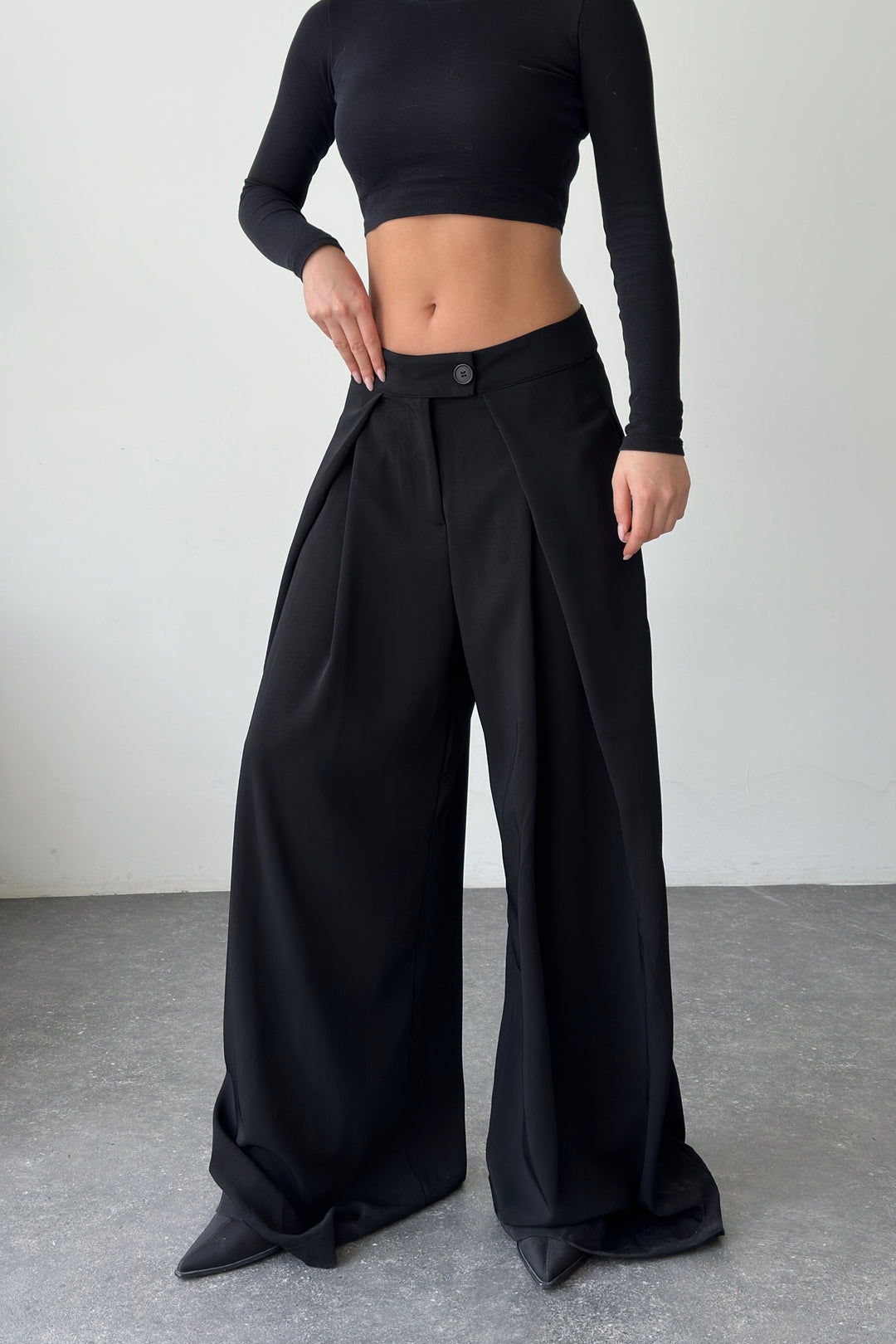 Routines Overlay Waist Pants - Black 31029