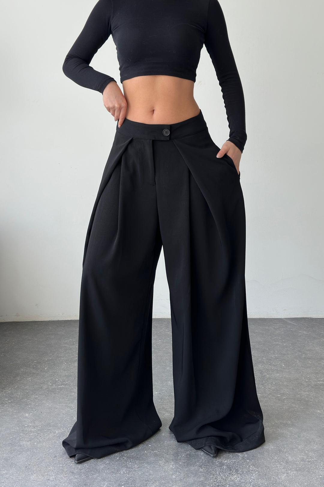 Routines Overlay Waist Pants - Black 31029
