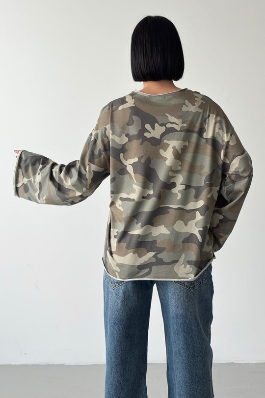 Routines Oversized Camouflage Longsleeve 0215 - ROUTINES