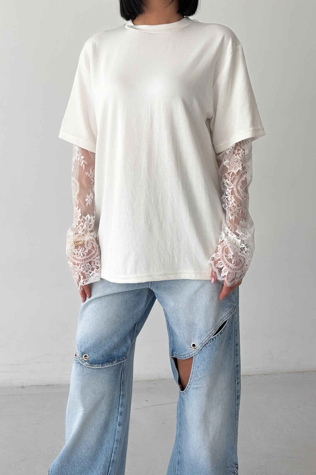 Routines Oversized Lace Sleeve T-shirt - White 2679 - ROUTINES