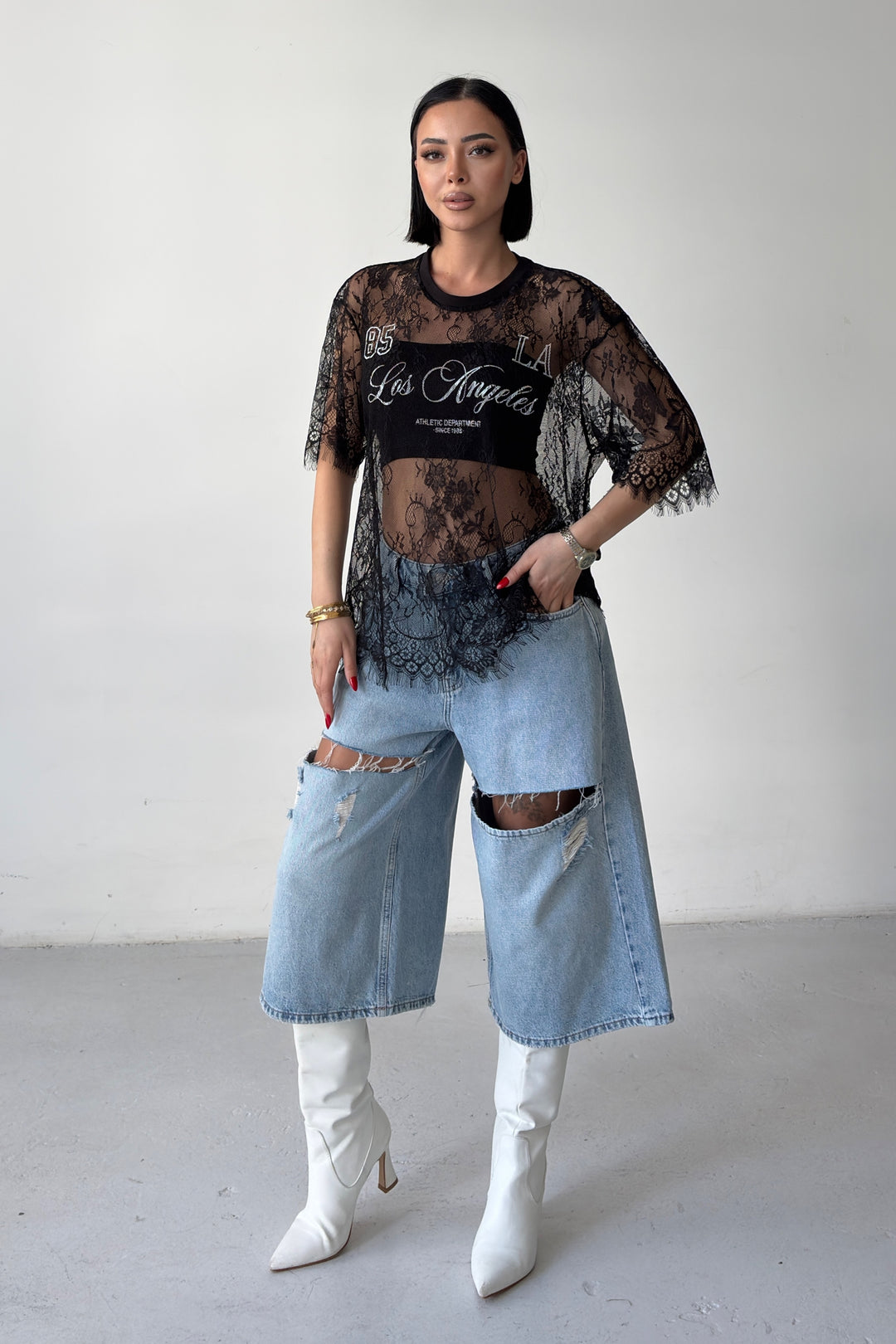 Routines Oversized Lace T-shirt - Black 1098 - ROUTINES