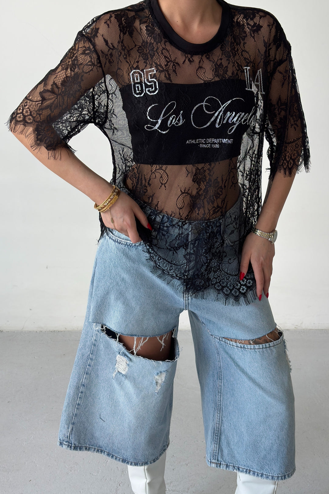 Routines Oversized Lace T-shirt - Black 1098 - ROUTINES