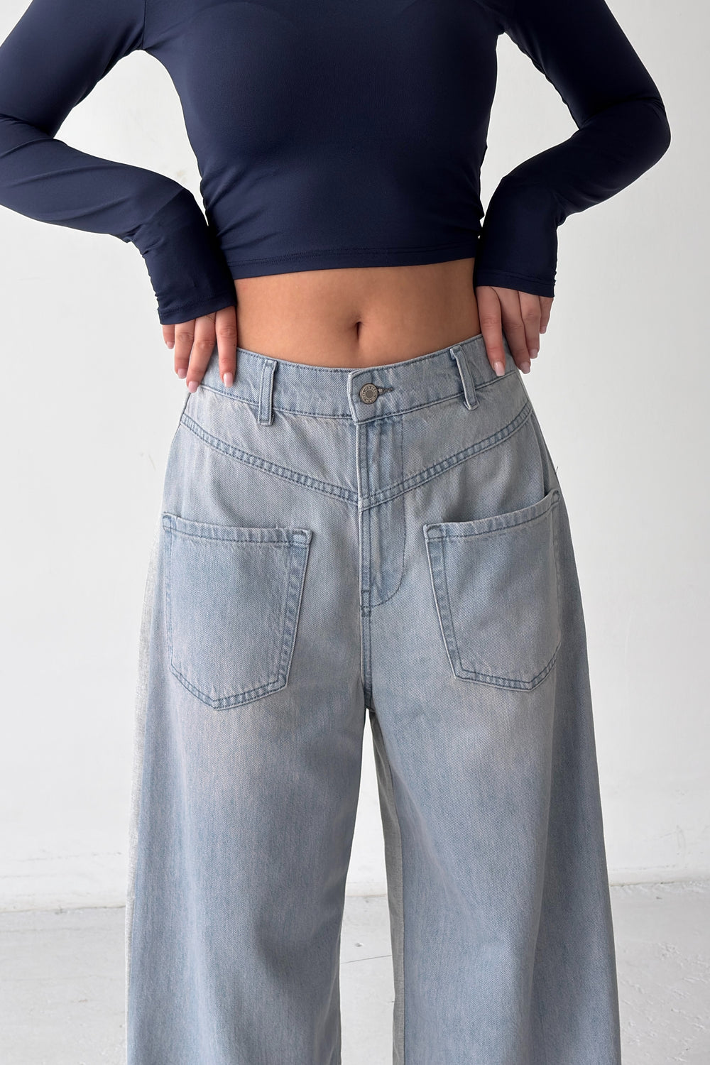 Routines Pockets Detail Two Tone Jeans 4777