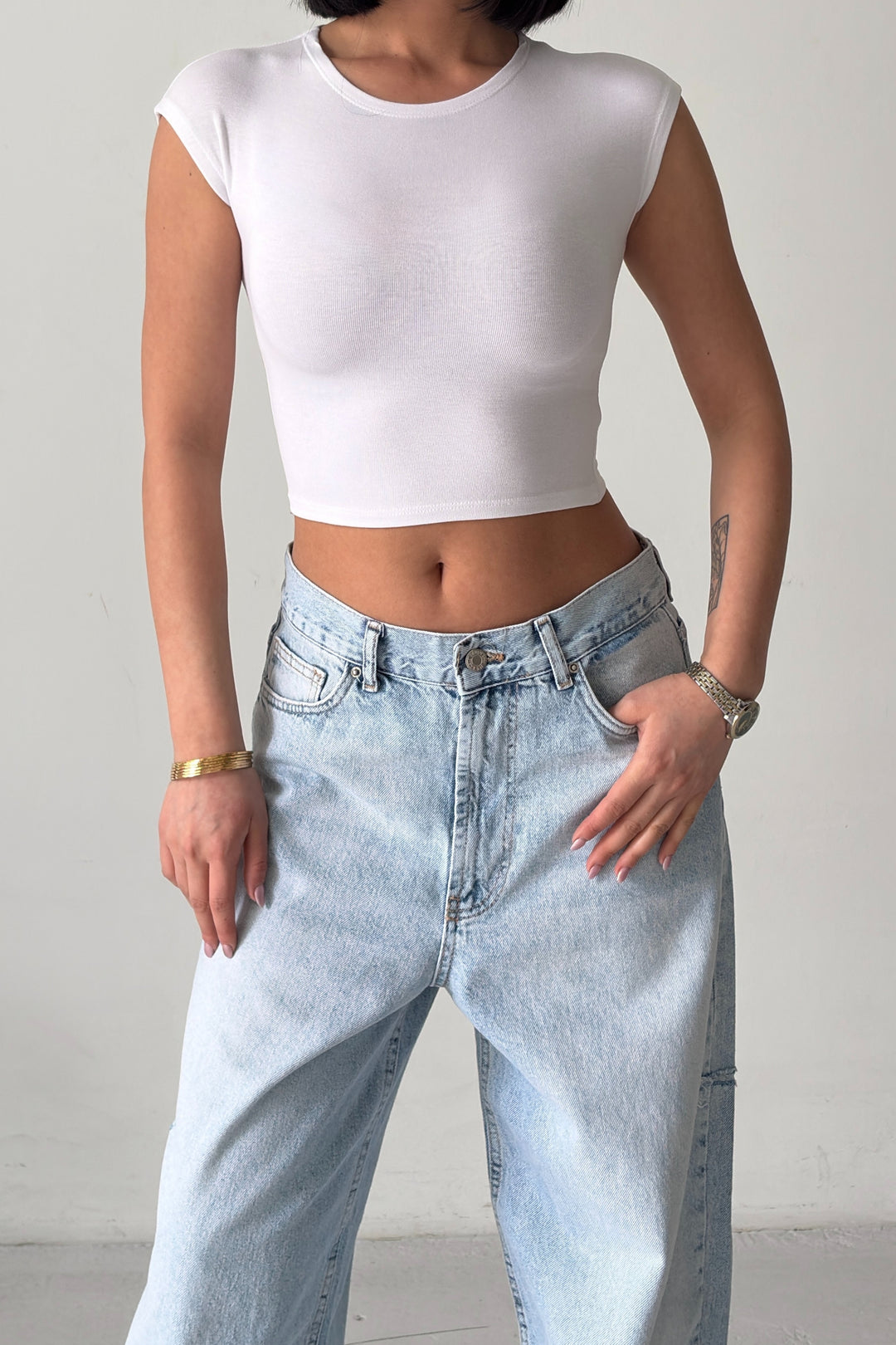 Routines Stretch Crop Top - White 4011 - ROUTINES