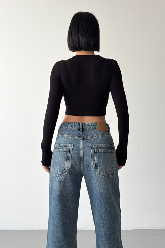 Routines Stretch Longsleeve Crop Top - Black 4006 - ROUTINES