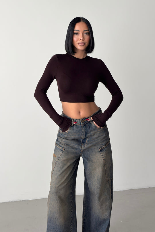Routines Stretch Longsleeve Crop Top - Brown 4006