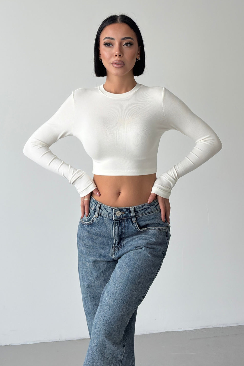 Routines Stretch Longsleeve Crop Top - Cream 4006 - ROUTINES