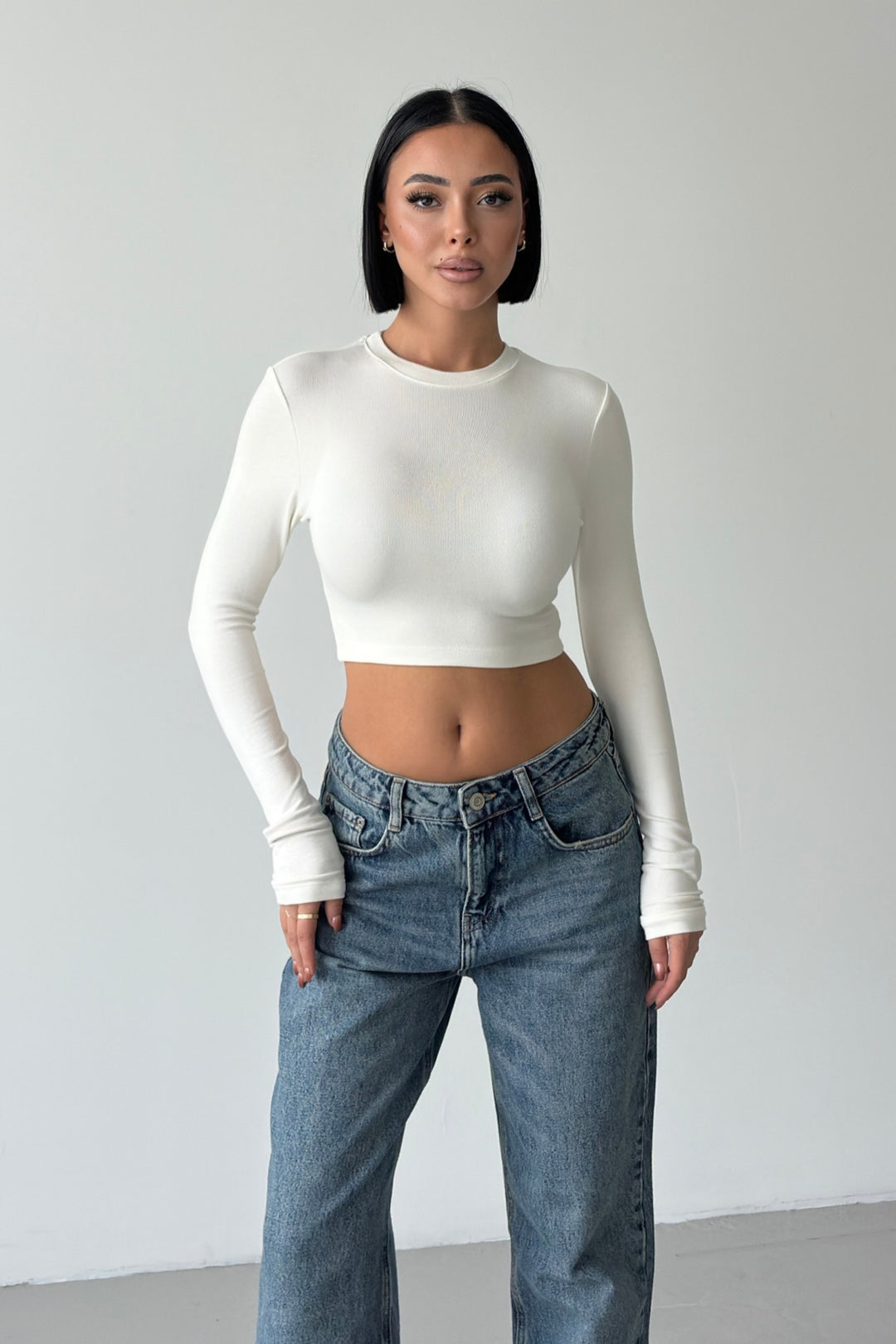 Routines Stretch Longsleeve Crop Top - Cream 4006 - ROUTINES