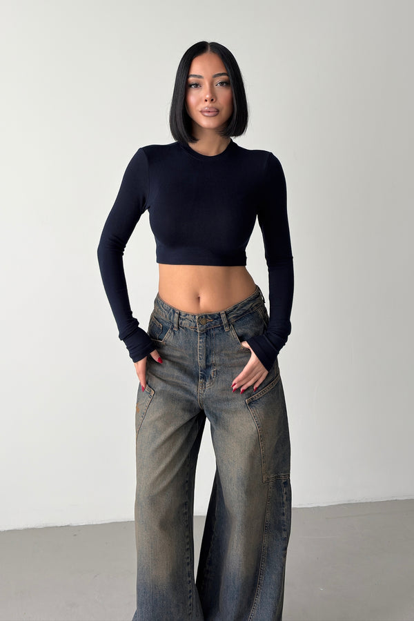 Routines Stretch Longsleeve Crop Top - Navy Blue 4006
