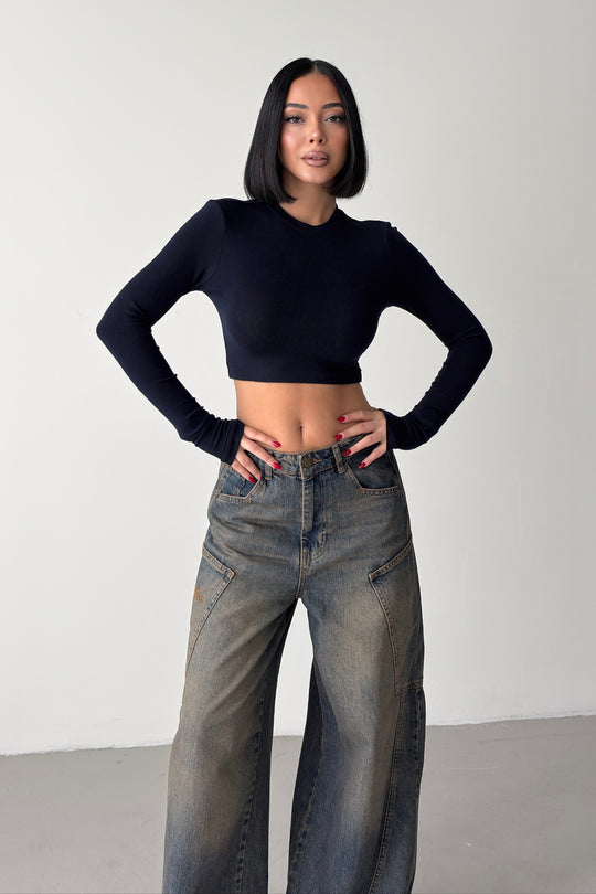 Routines Stretch Longsleeve Crop Top - Navy Blue 4006