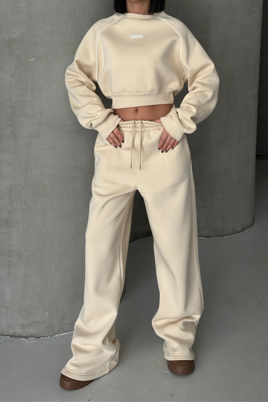 Routines Striped BREATHE Tracksuit - Cream 3846 - ROUTINES