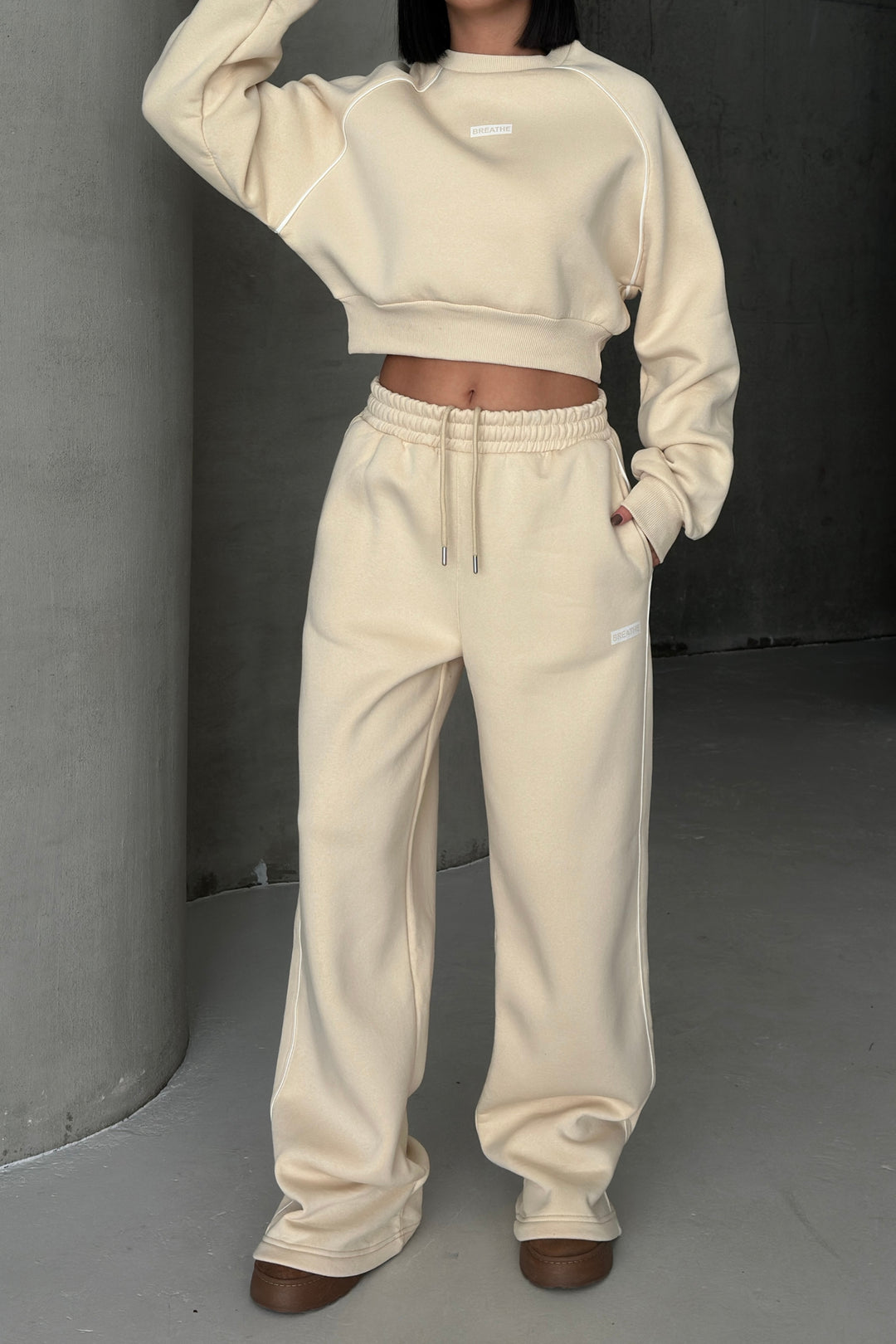 Routines Striped BREATHE Tracksuit - Cream 3846 - ROUTINES