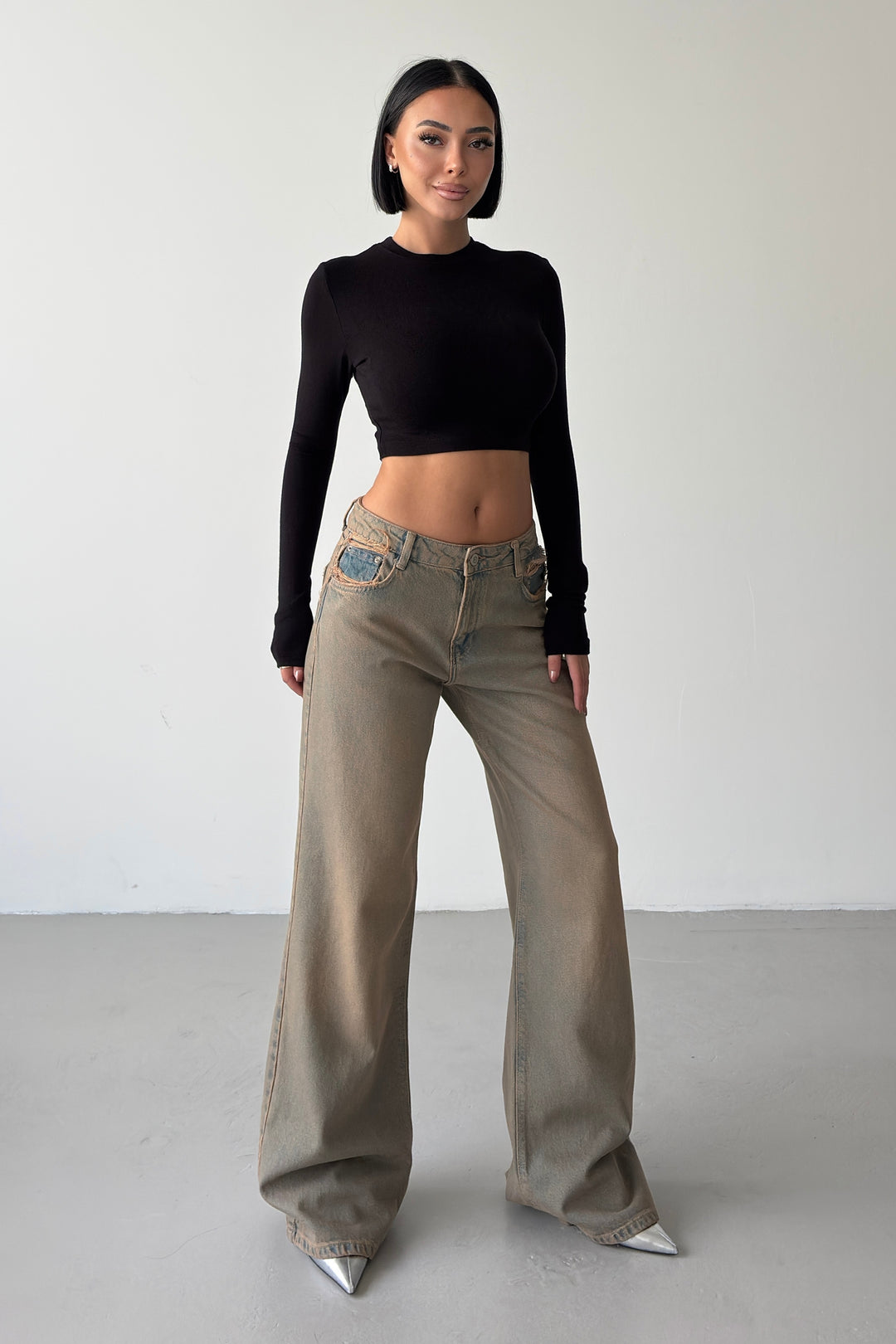 Routines Vintage Wash Mid-waist Jeans 2752 - ROUTINES
