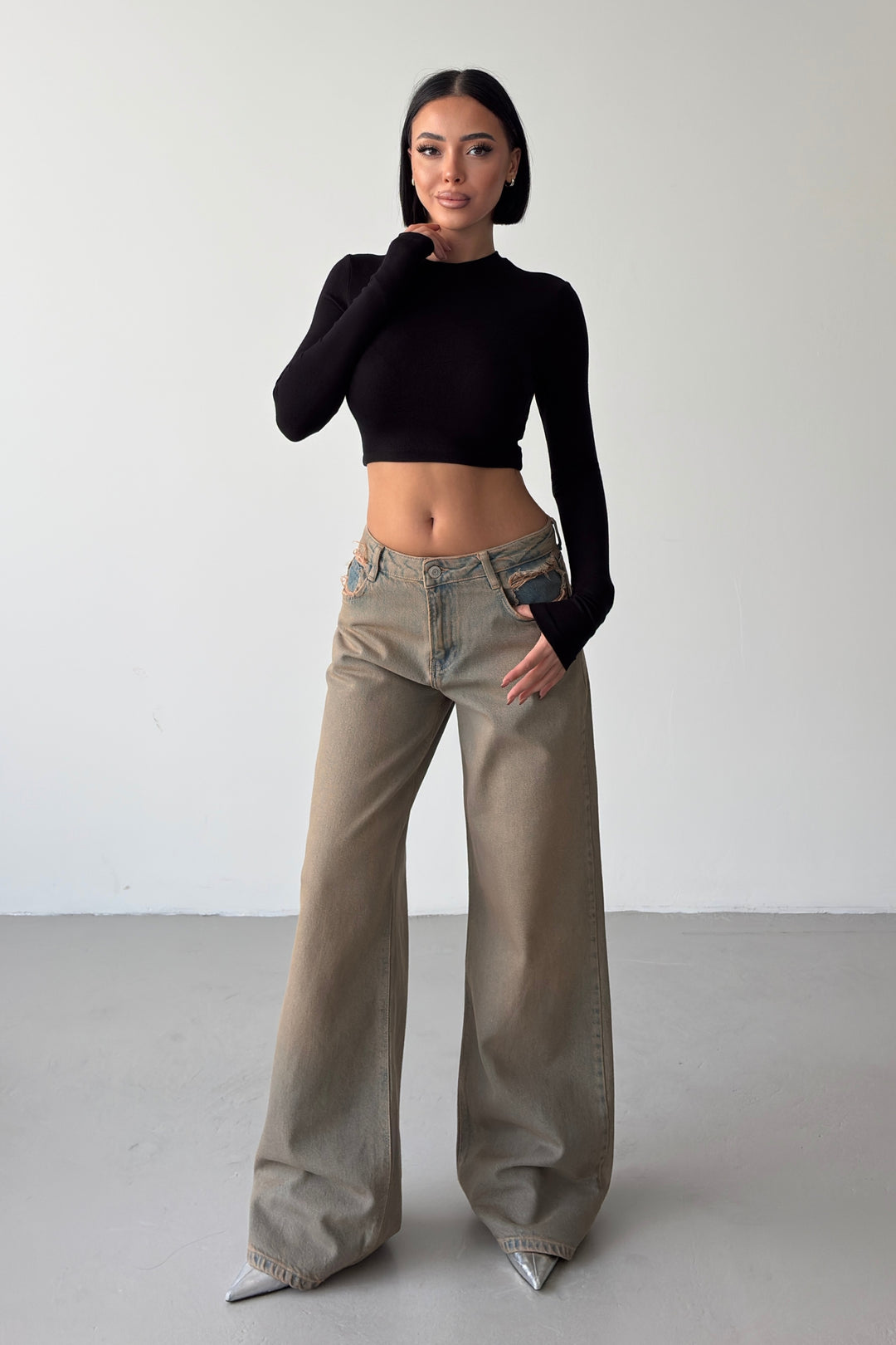 Routines Vintage Wash Mid-waist Jeans 2752 - ROUTINES