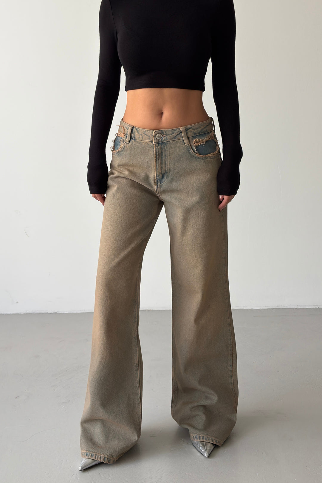 Routines Vintage Wash Mid-waist Jeans 2752 - ROUTINES