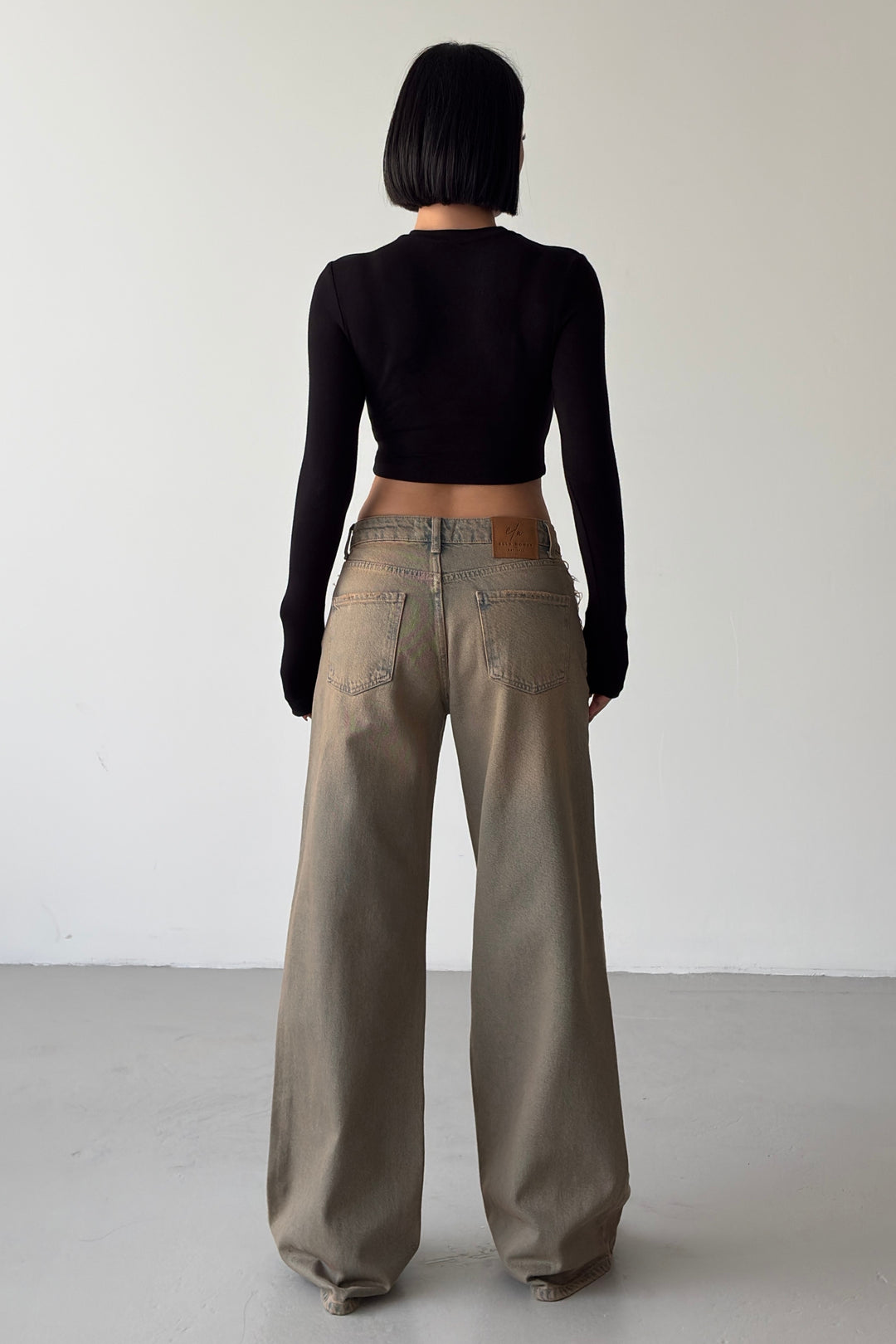 Routines Vintage Wash Mid-waist Jeans 2752 - ROUTINES